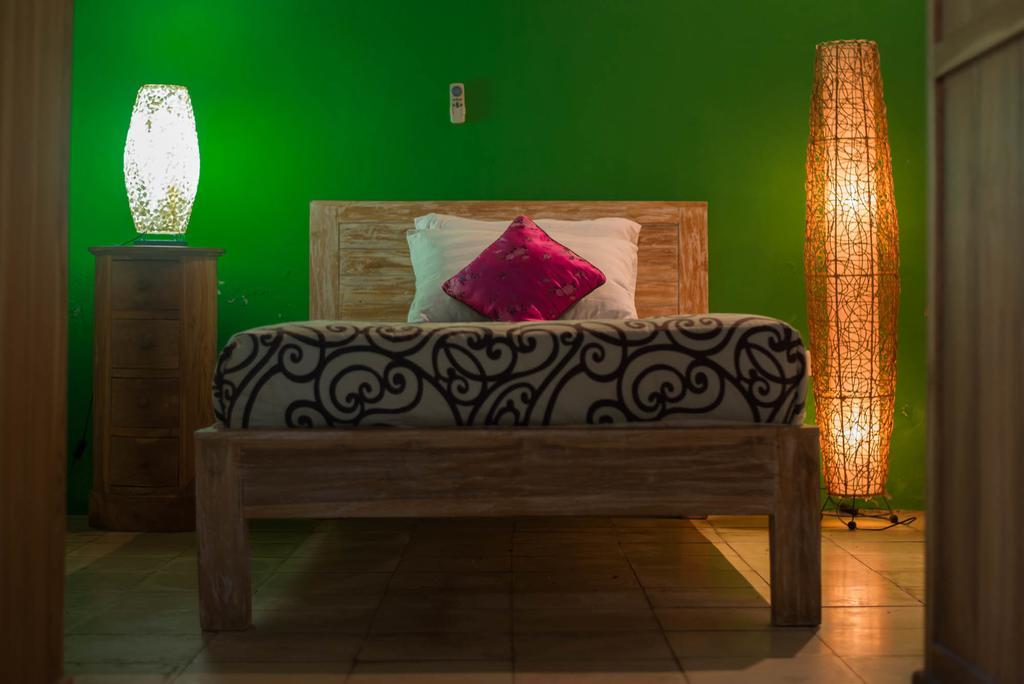 Serenity House Hotel Ubud Eksteriør billede